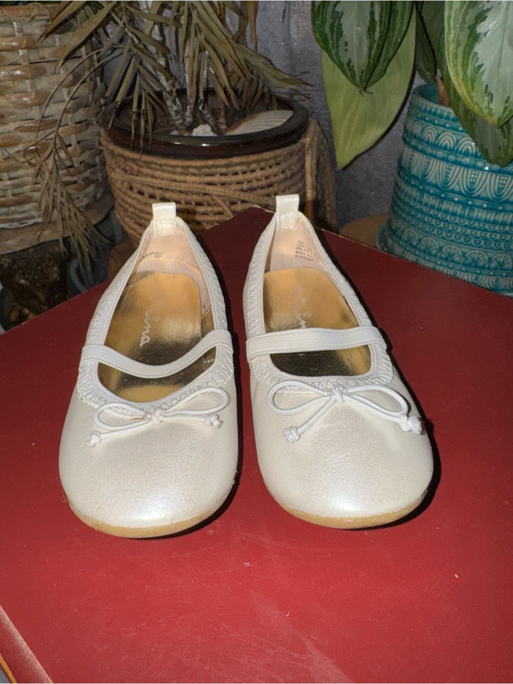 Nina Girls' Ivory Ballet Flats with Bow